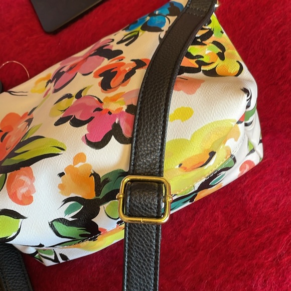 GAL CREAM FLORAL PRINT PINKS BLUE ORANGES GREENS ADJUSTABLE CROSSBODY BAG PURSE - Picture 5 of 14